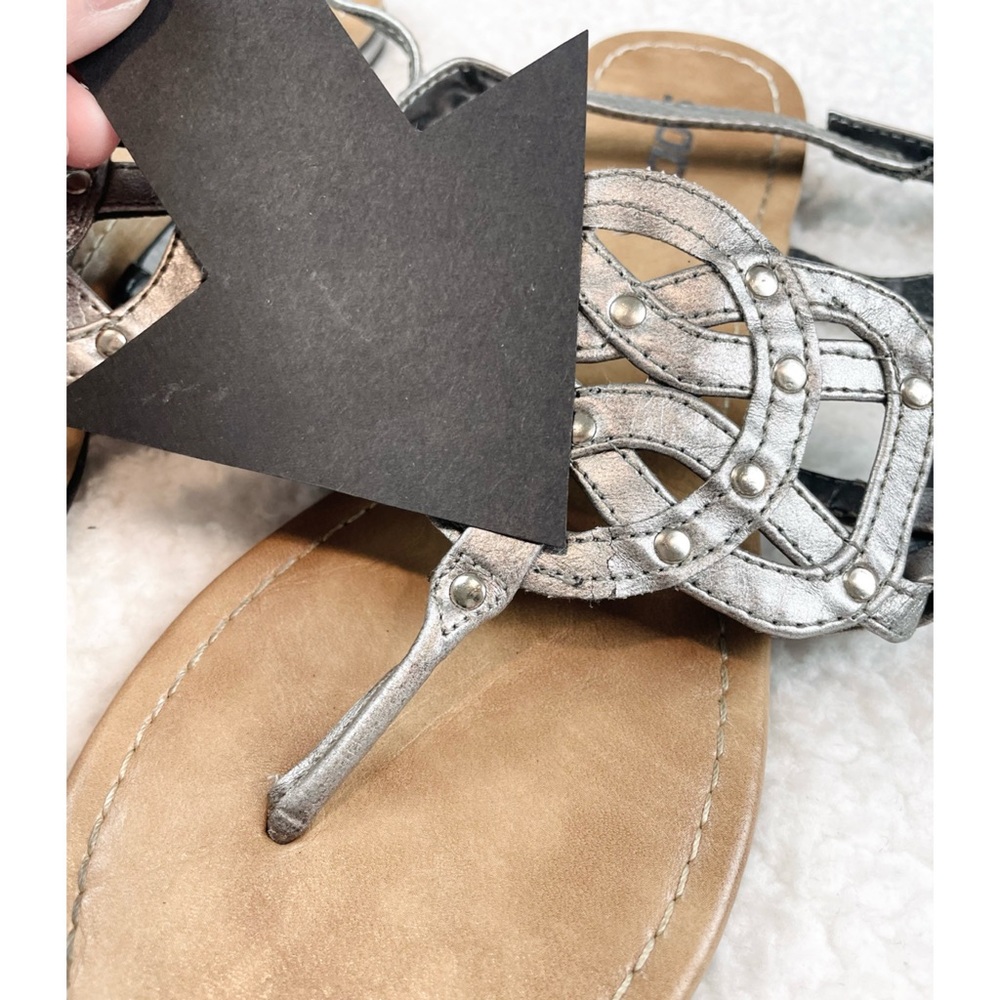 SODA • Silver/Tan Studded Thong Sandals, 7 - Picture 12 of 16